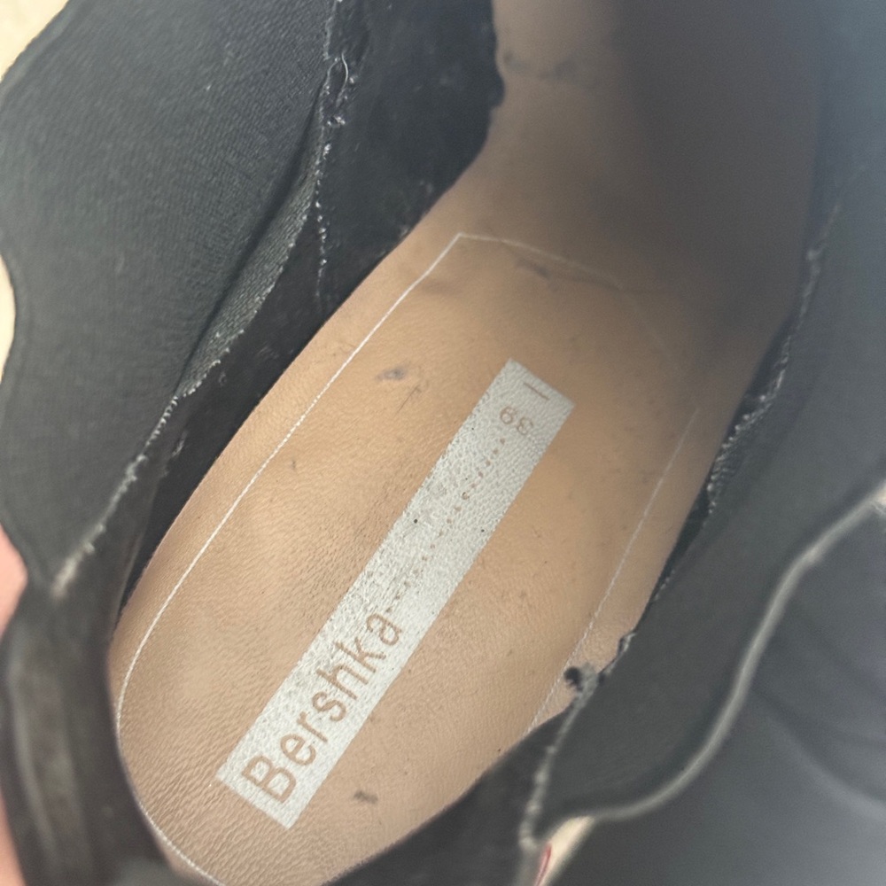 Bershka Black Faux Suede Ankle Boots - Picture 7 of 7